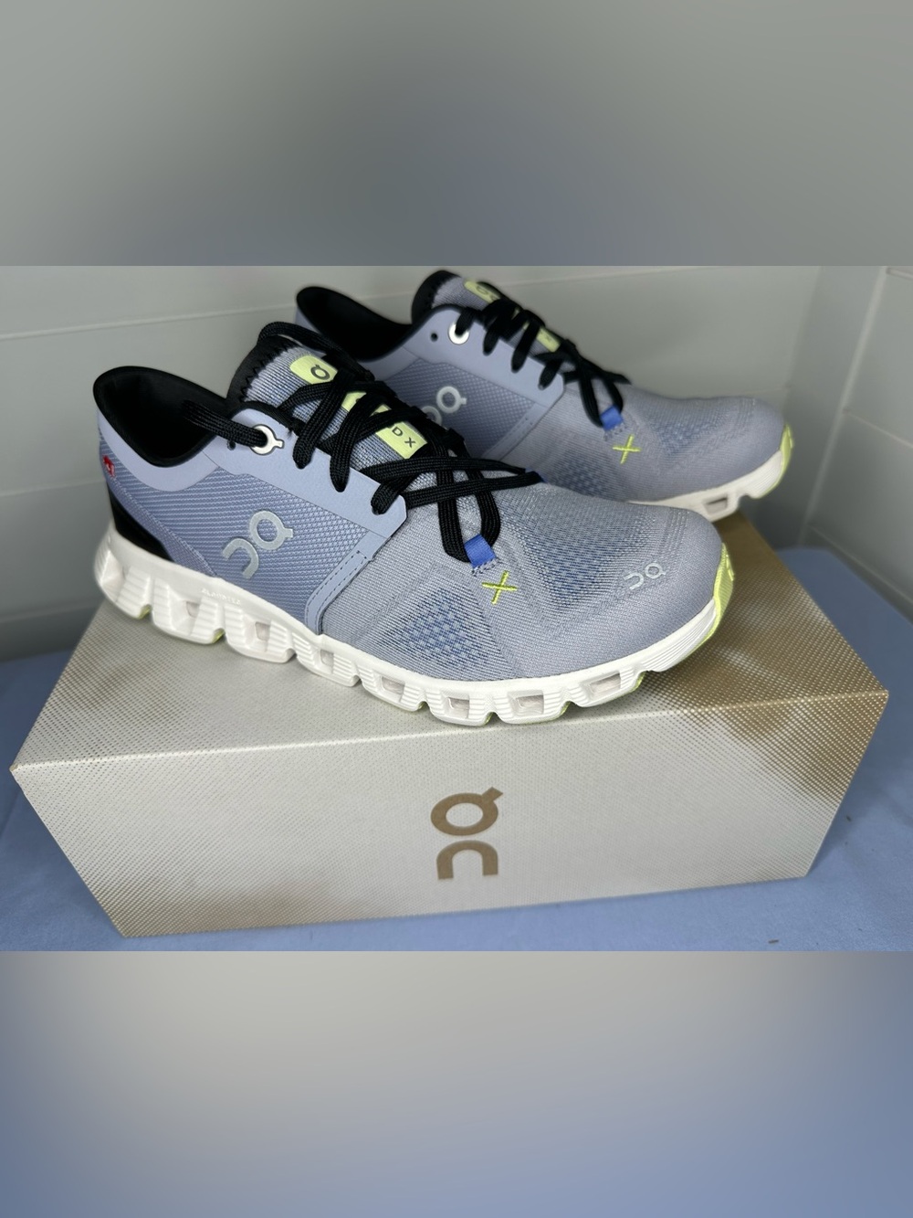 On Running Women’s cloud X3 Nimbus/White